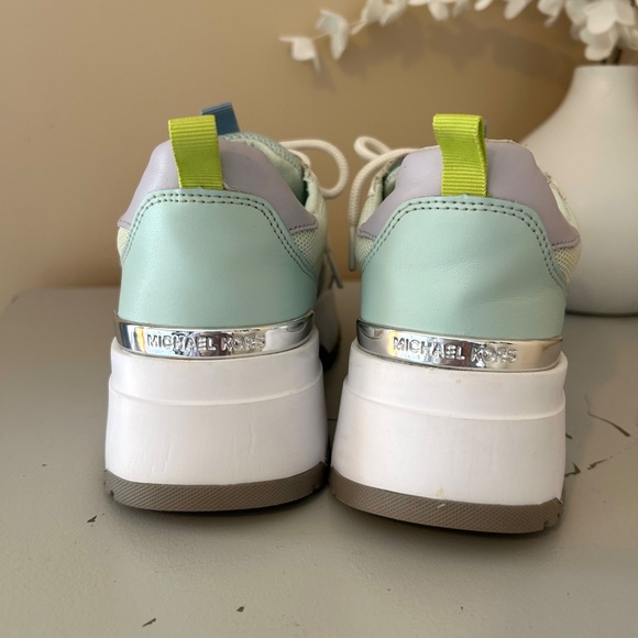 MICHAEL MK Platform Sneaker Pastel Blues and Silver Size 7 EUC - Picture 5 of 15